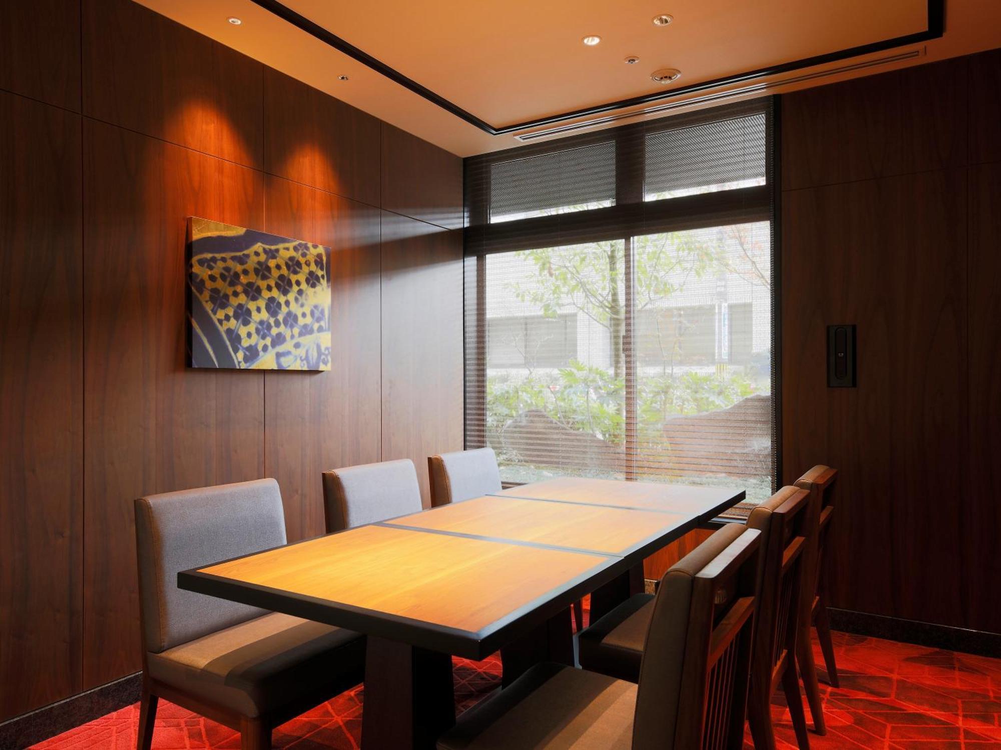 The Hotel Sanraku Kanazawa 21Th December 2022 Open Екстериор снимка A private room at a restaurant in Japan